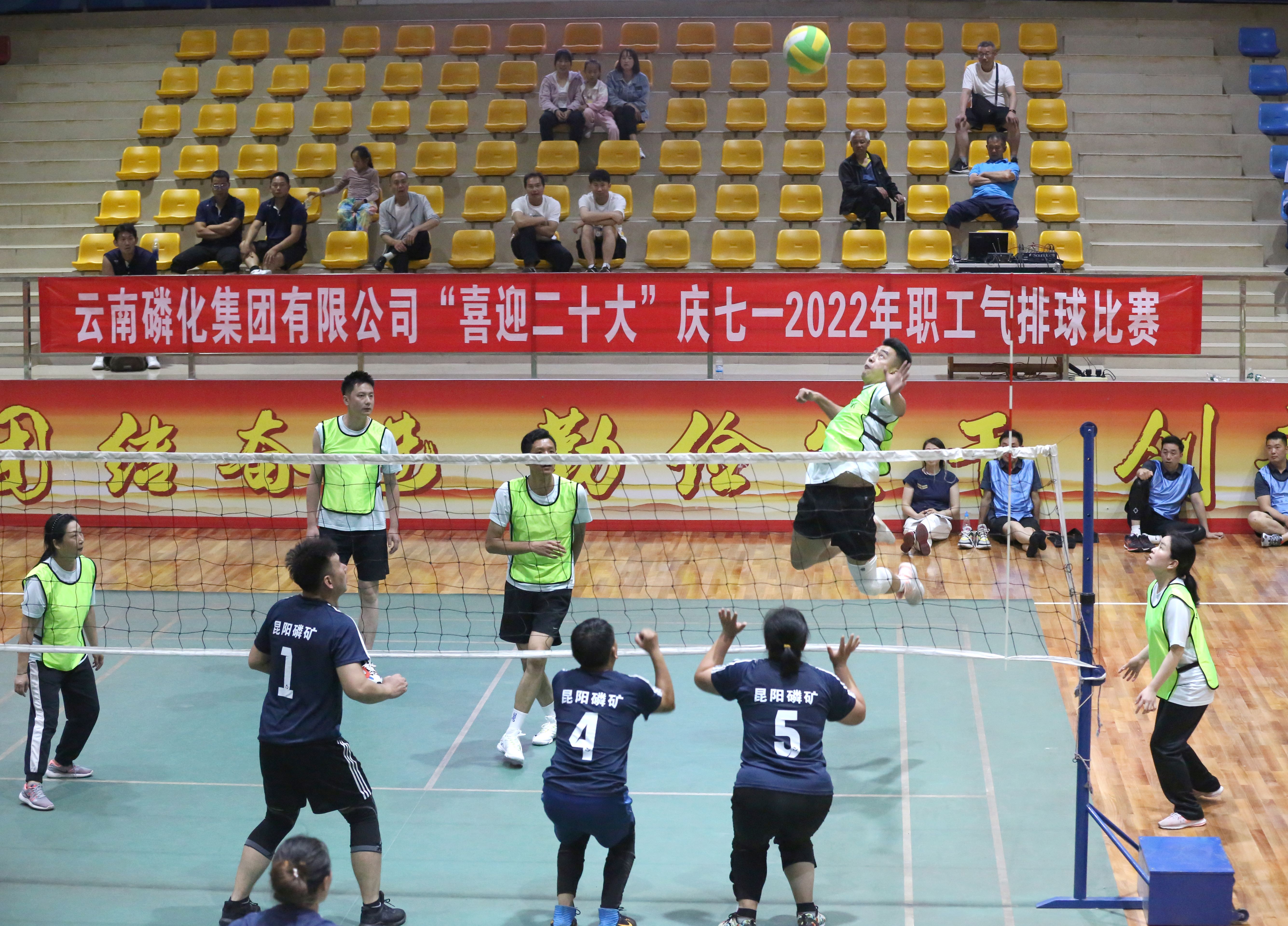 1711093942798090705.jpg HB8A8212.jpg